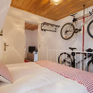 https://alfama-apartamento-lisbon.hotels-lisbon-portugal.com
